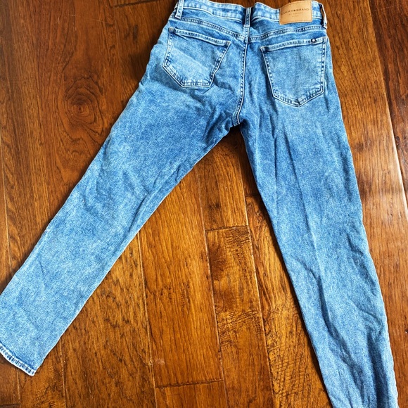 lucky brand mom jeans